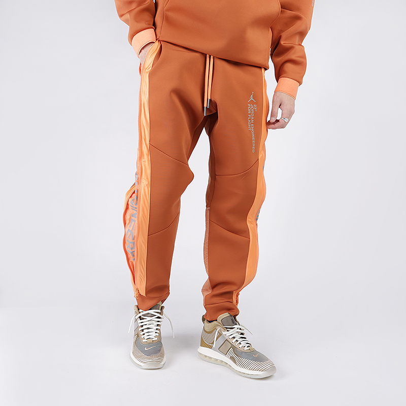 мужские оранжевые брюки Jordan 23 Engineered Trousers CJ6765-246 - цена, описание, фото 3